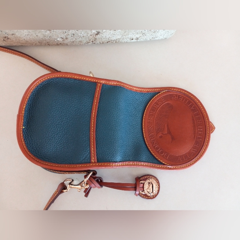 Dooney & Bourke All Weather Leather 2, Duck Bag In Jeans - Picture 8 of 16